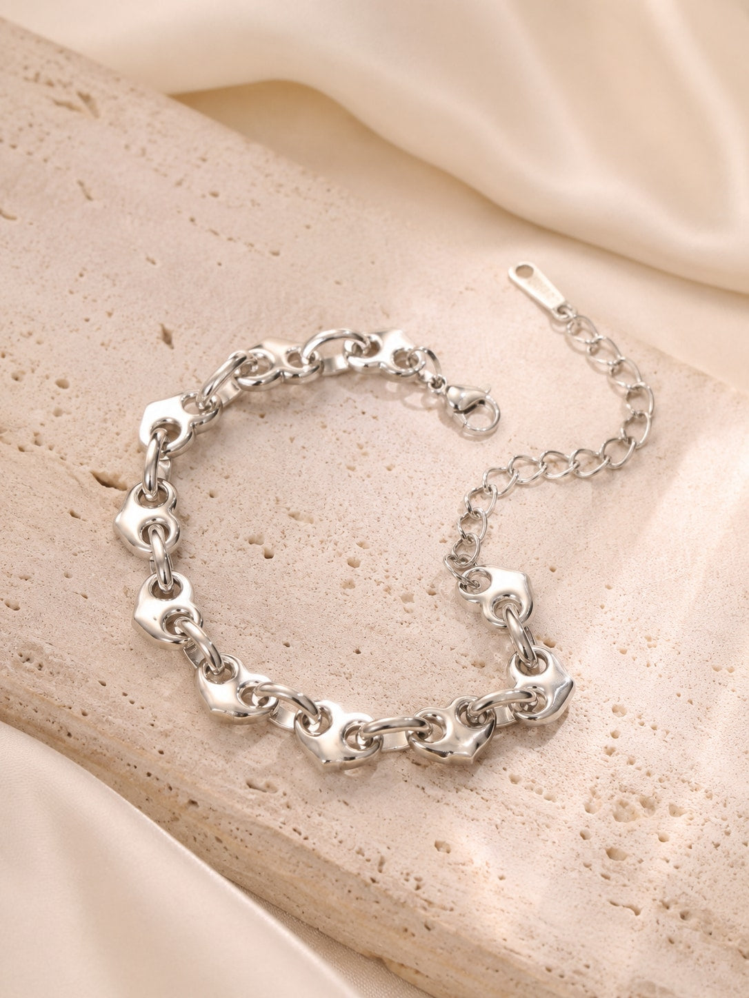 Color: Silver | Silver-4.jpg