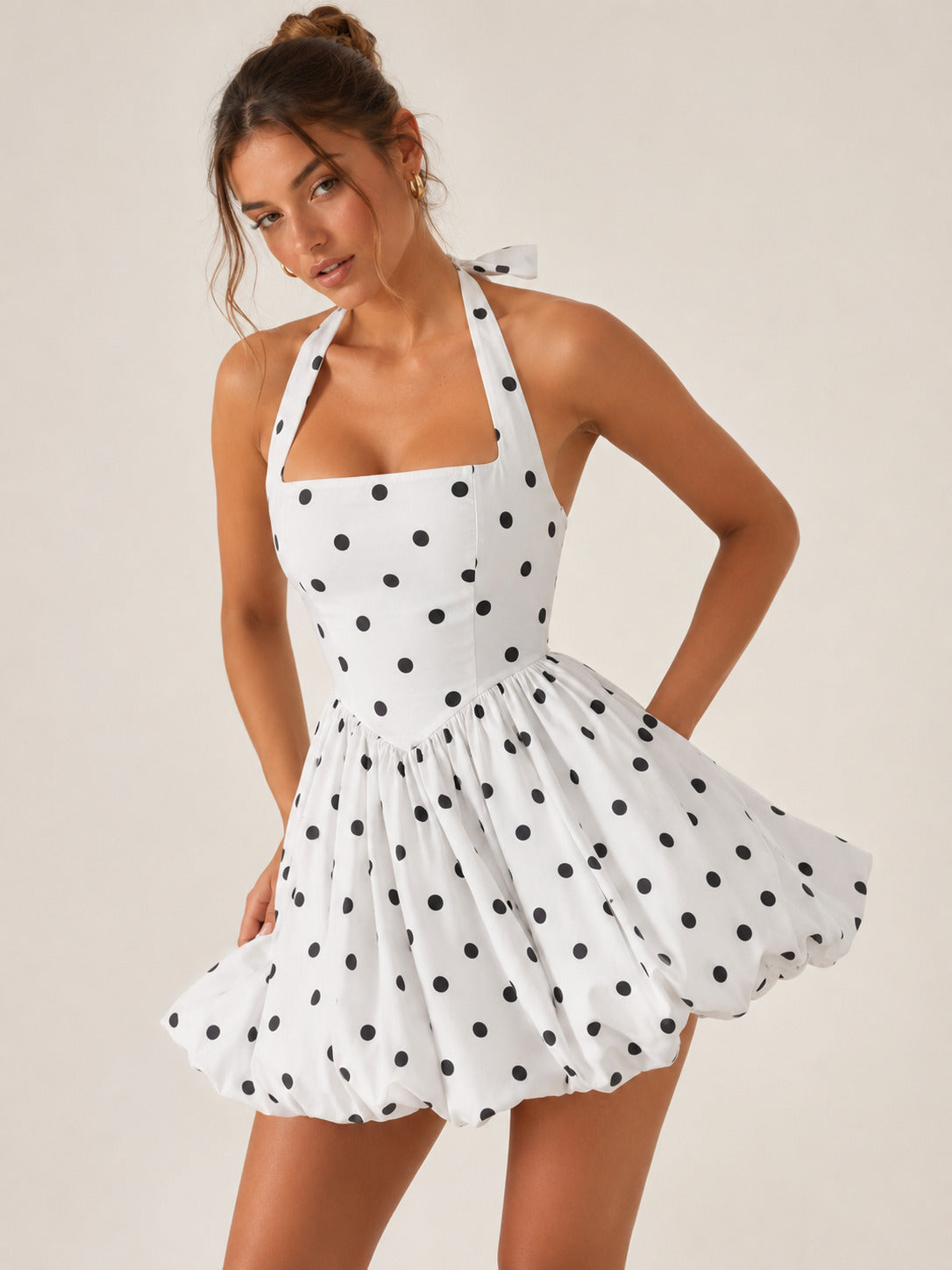 Color: White | White-1.jpg