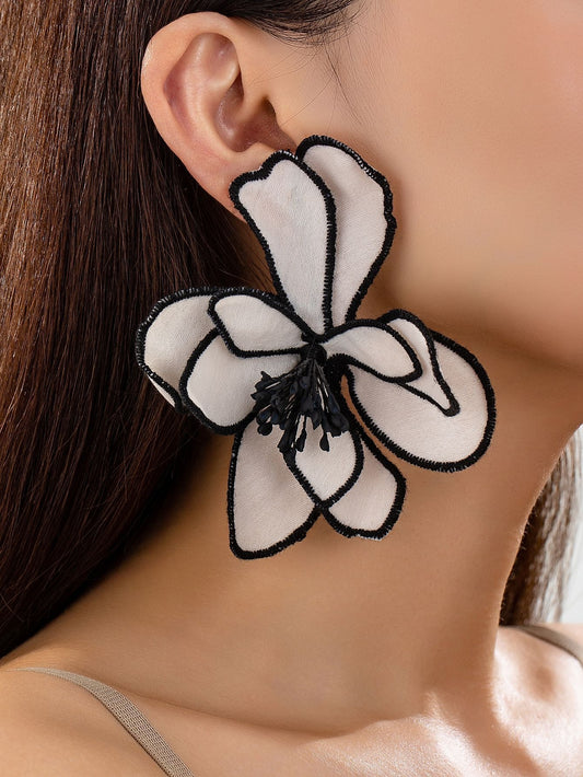 Color: White | White-2.jpg