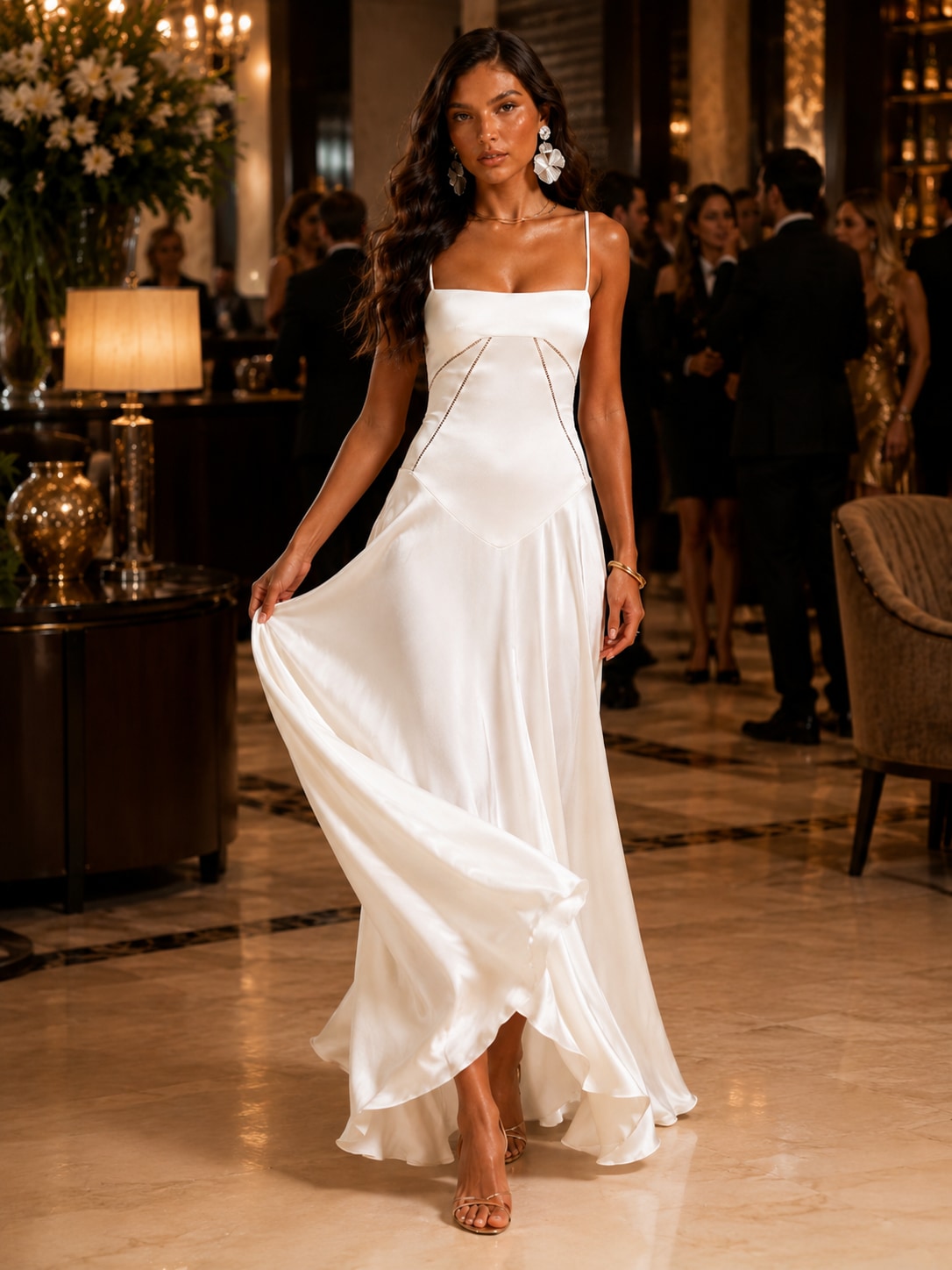 Color: White | White-3.jpg