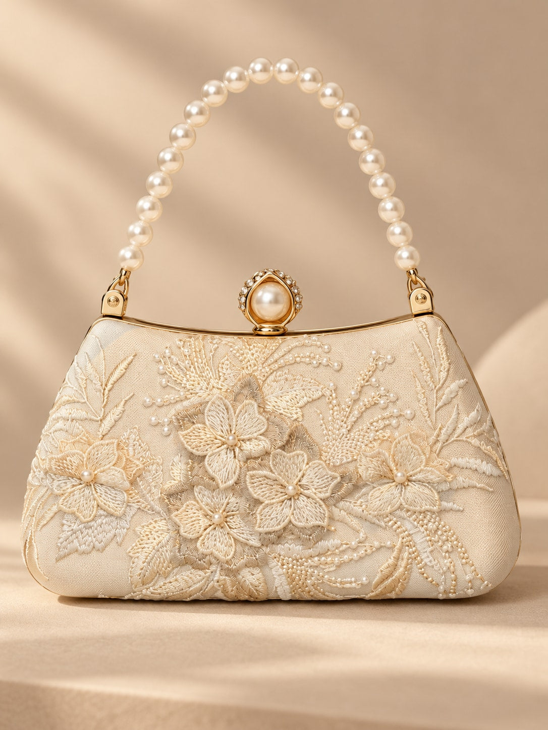 White Elegant Embroidered Pearl Handle Evening Clutch