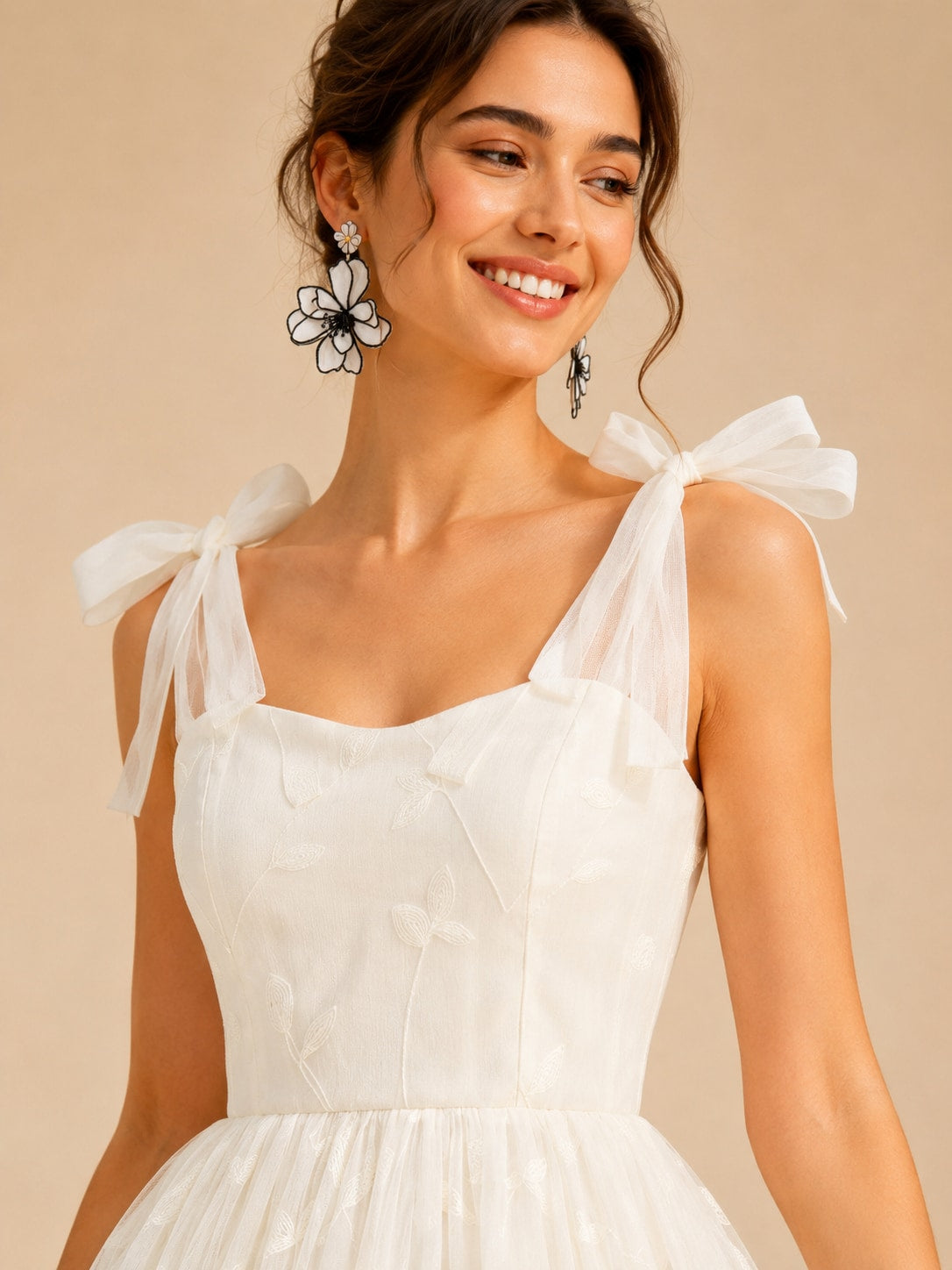 Color: White | White-5.jpg