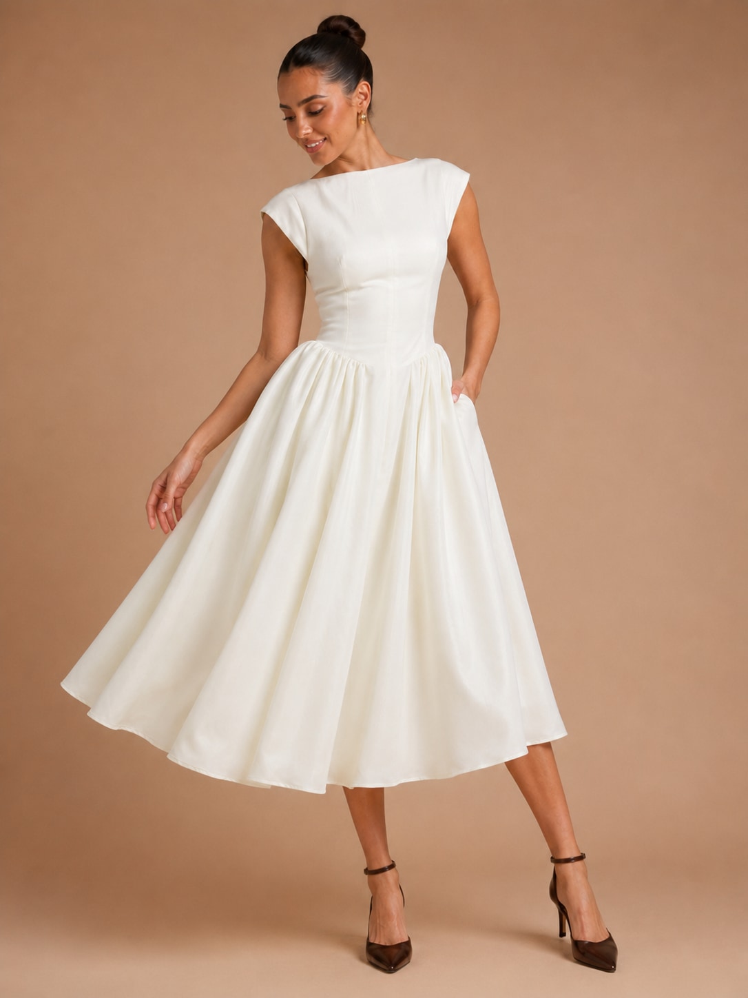 Color: White | White-5.jpg