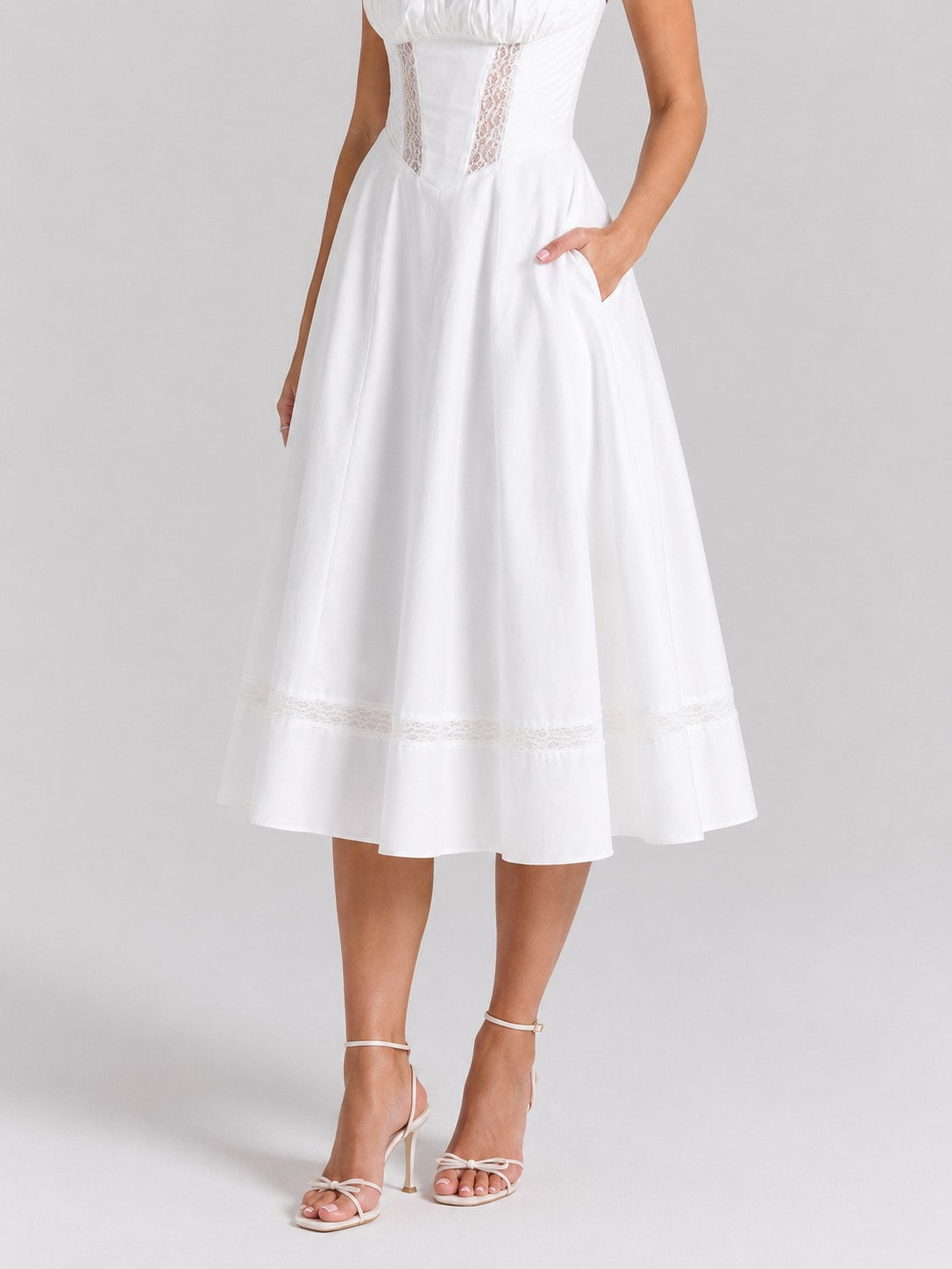 Color: White | White-7.jpg