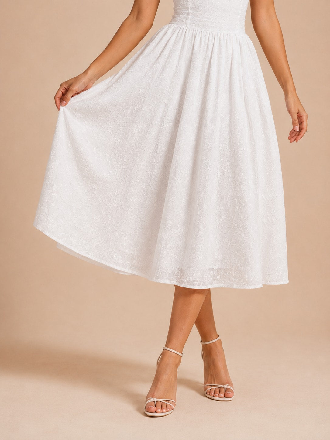 Color: White | White-7.jpg