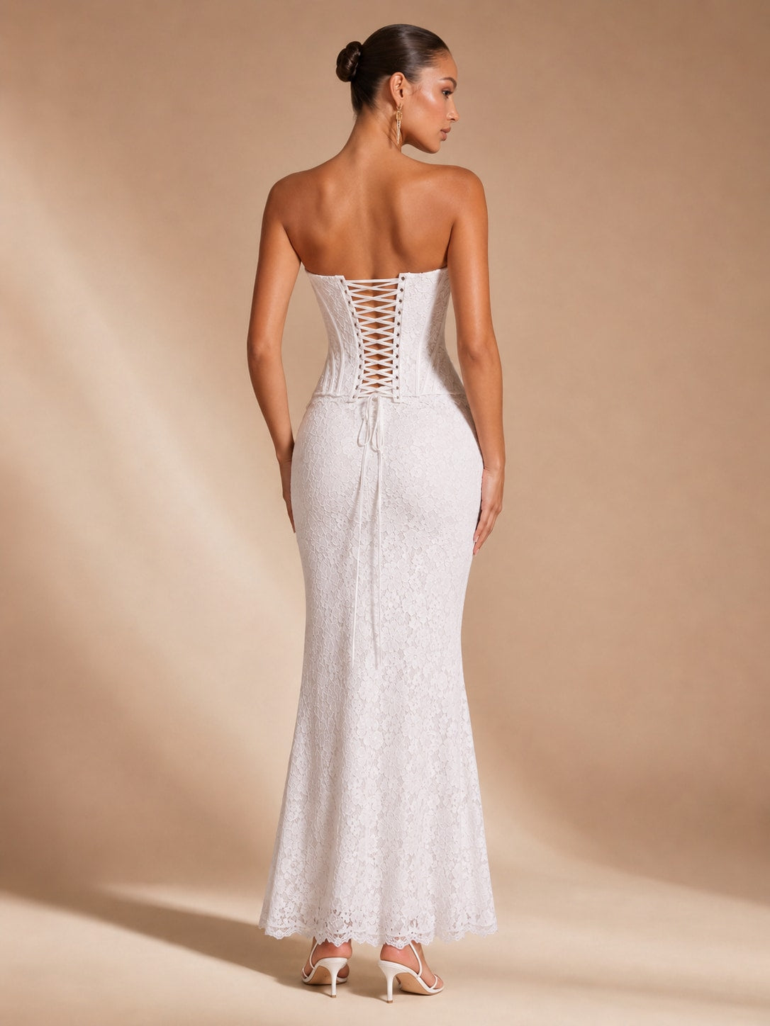 Color: White | White-7.jpg