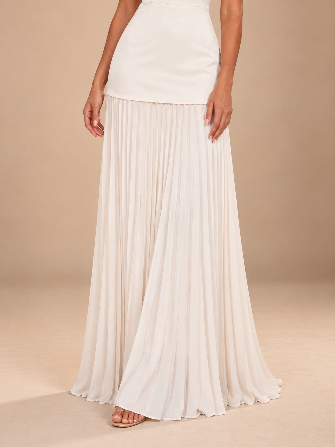 Color: White | White-8.jpg